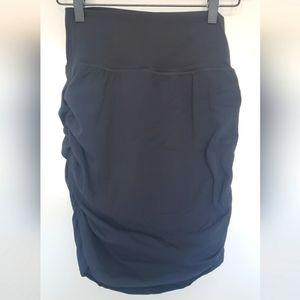 Athleta Transcend Small Skort Jupe-Short in Black